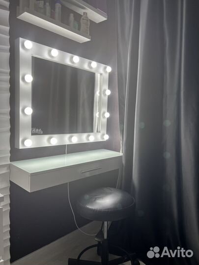 Гримерный стол