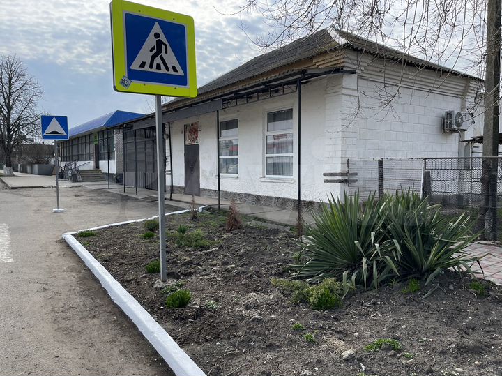 Здание, 90 м²