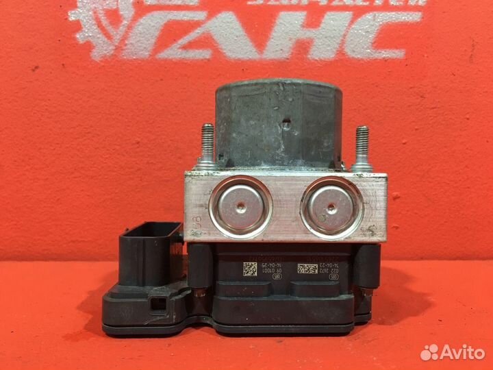 Блок ABS Suzuki Sx4 2 хетчбэк M16A 1.6L 1586