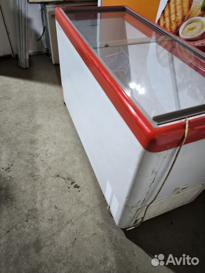 Холодильный шкаф