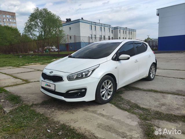 Kia Ceed 1.6 AT, 2017, битый, 122 900 км