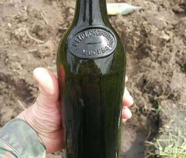 Бутылка Петр Смирнов Москва