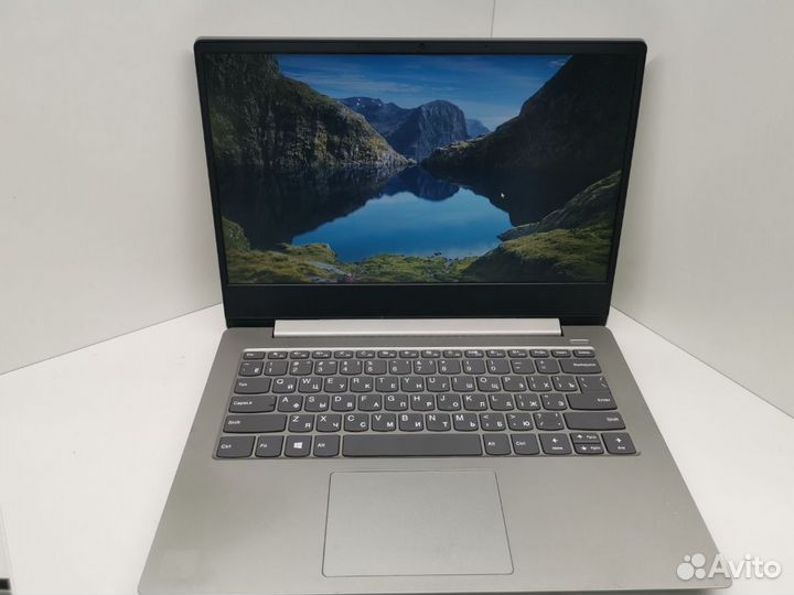Ноутбук Lenovo IdeaPad 330-14AST