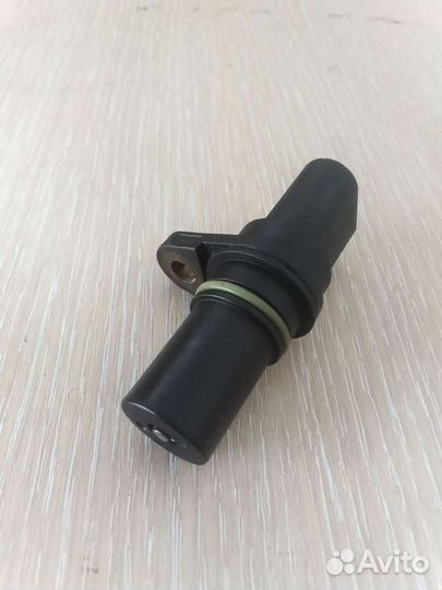 Датчик оборотов двигателя 1.8 /2.0 TSI 06H906433