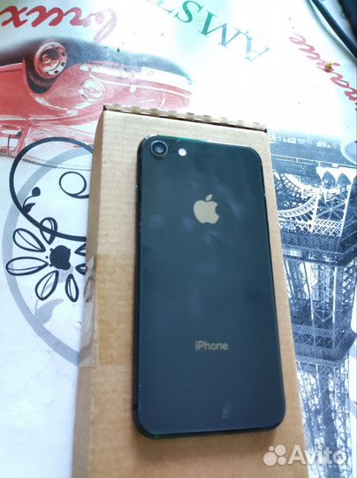 iPhone 8, 64 ГБ