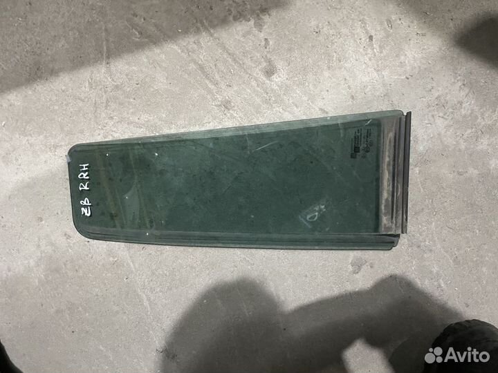 Форточка задняя правая opel zafira B AS3