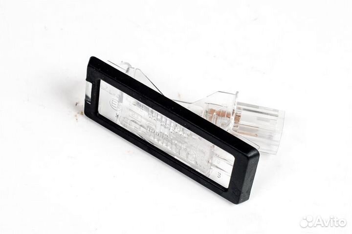 Фонарь освещения номерного знака в сборе LADA xray renault