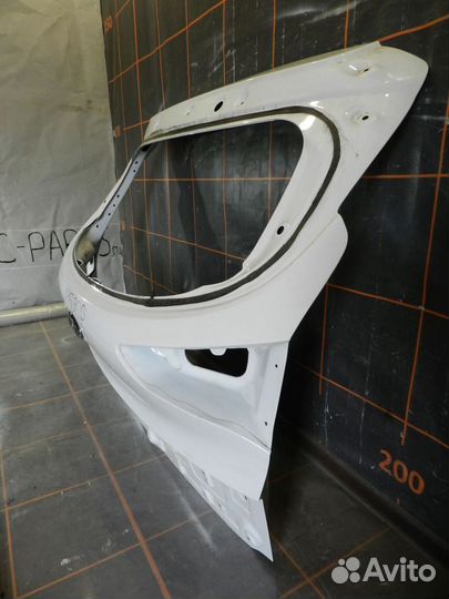 Дверь багажника - Hyundai Tucson 3