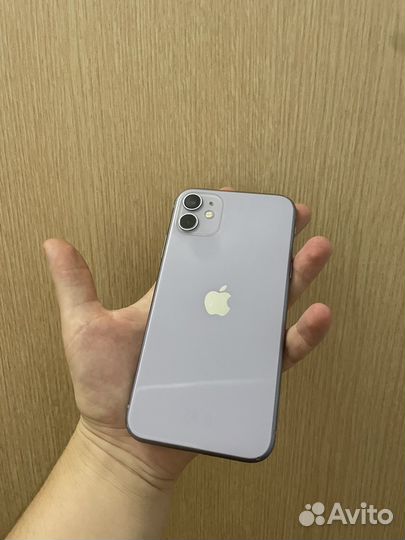 iPhone 11, 64 ГБ