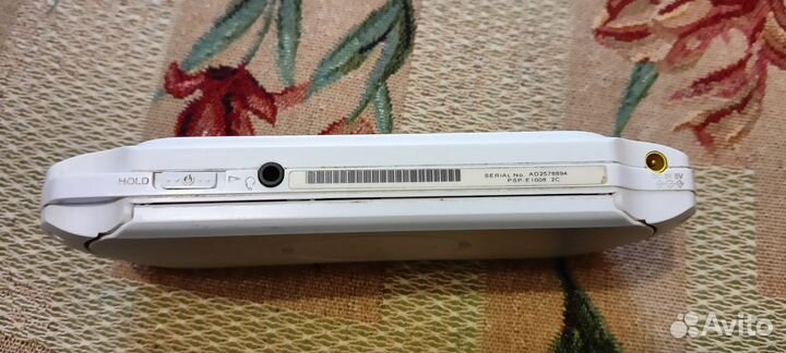 PSP e1008 с играми