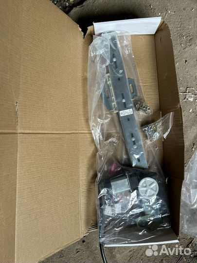 Стеклоподъемник ваз 2110