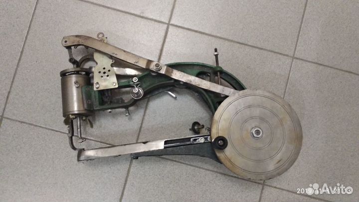 Швейная машинка 