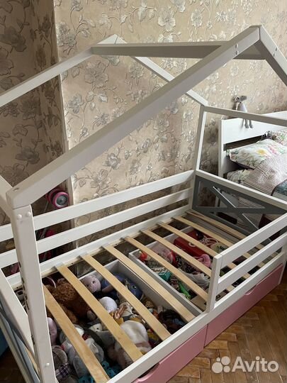 Детская кровать домик