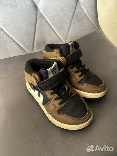 Кроссовки детские