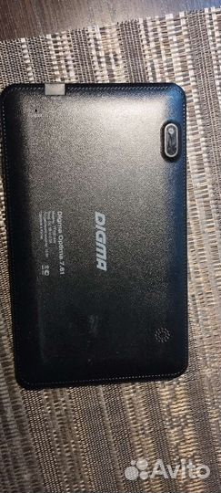 Digma Optima 7.61