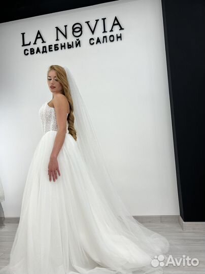 Блестящее свадебное платье Шеди. 42 р-р. Новое