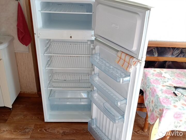 Холодильник бу nord