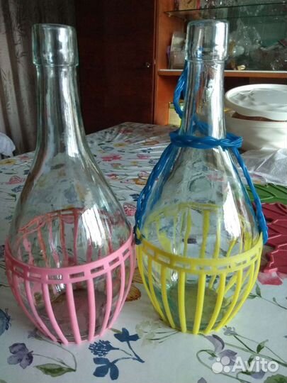 Бутылки стеклянные в оплётке