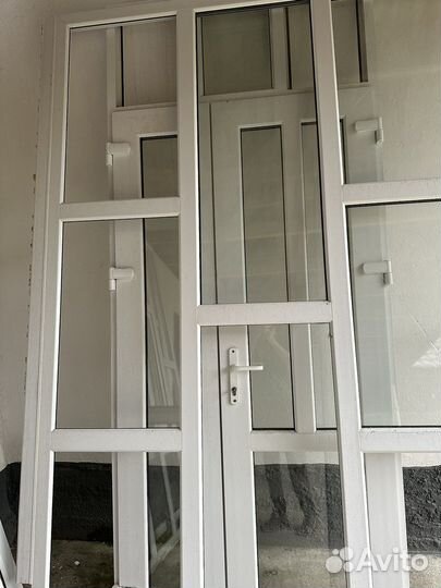 Дверь входная со стеклопакетом