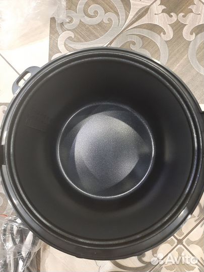 Продам новую мультиварку Hyundai hymc-2400