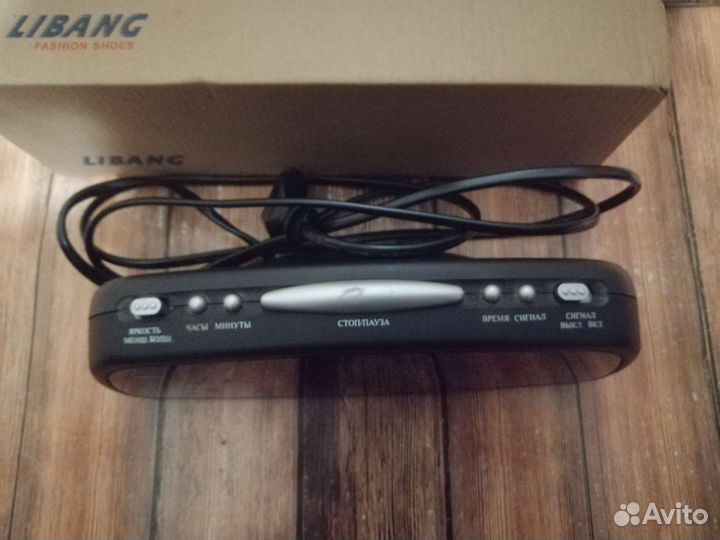 Электронные часы-будильник Силуэт ме-20