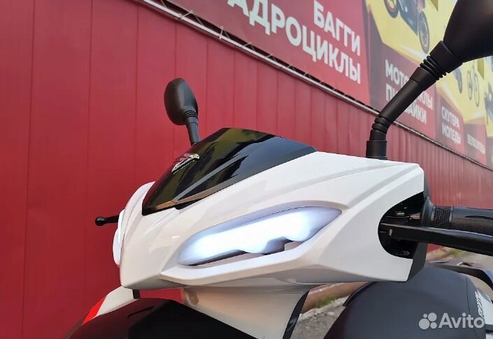 Скутер X-motors city PRO