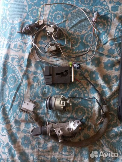 Замки личинки с ключом audi a8 d2