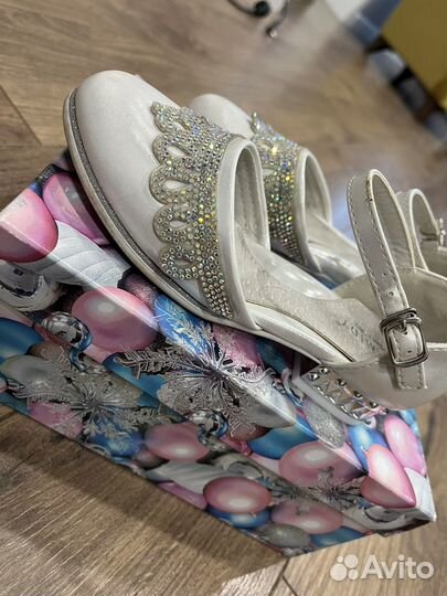 Туфли для девочки 29 размер