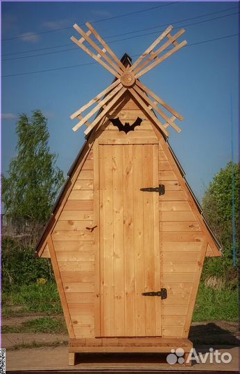 Уличный туалет деревянный BLU782