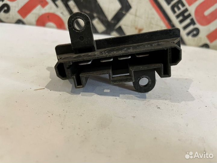 Резистор печки Nissan Cube Z10