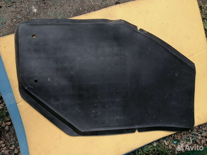 Коврик в салон резиновый для volvo v70 1997-2000