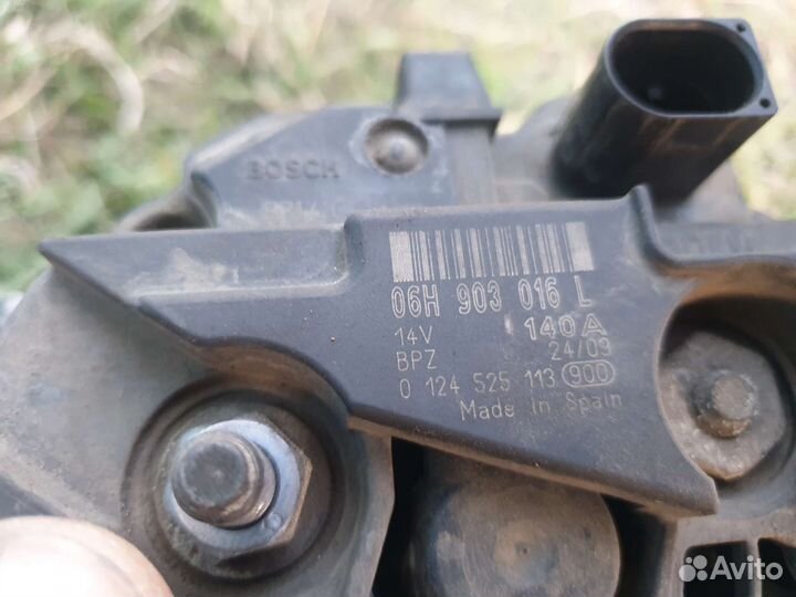 Генератор Audi A4 B8