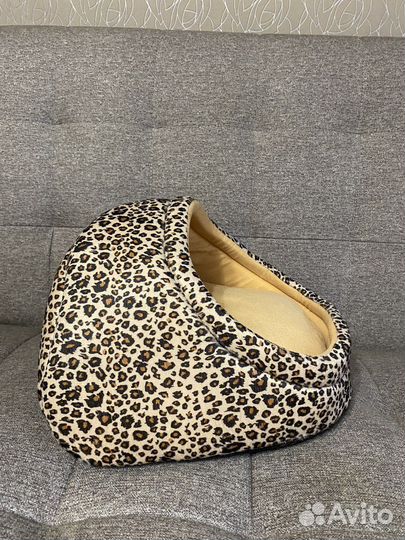 Домик лежанка для кошки и собаки