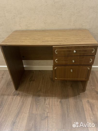 Туалетный столик