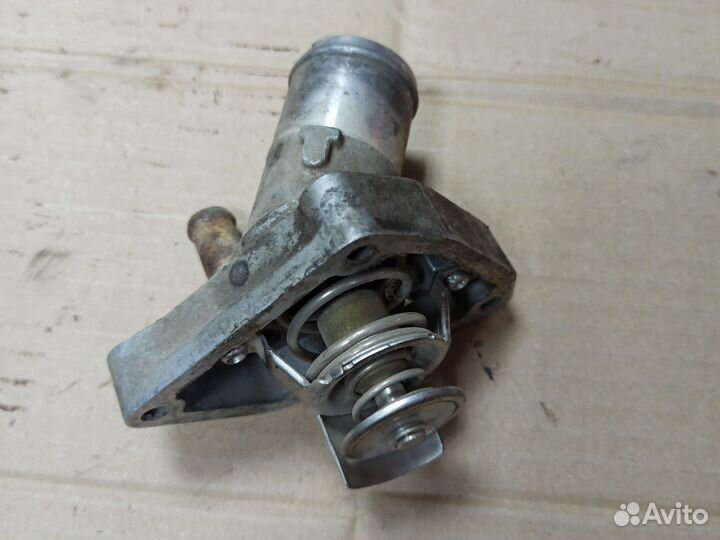 Термостат, корпус Nissan Cefiro/Maxima