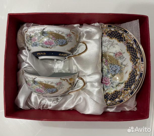 Фарфоровая чайная пара