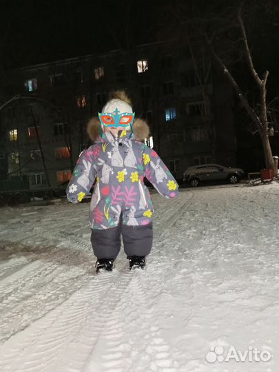 Зимний комбинезон для девочки