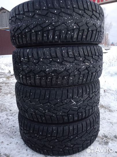 Nokian Tyres Hakkapeliitta 7 215/55 R17