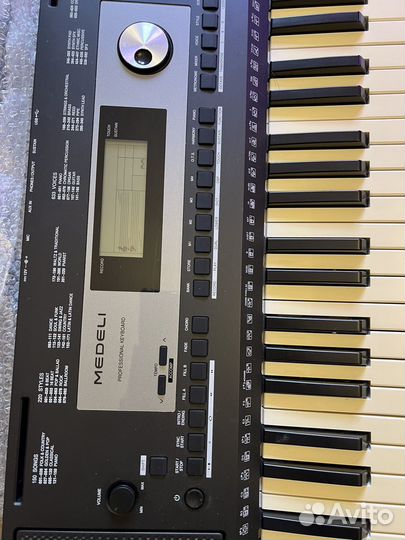 Синтезатор medeli m331