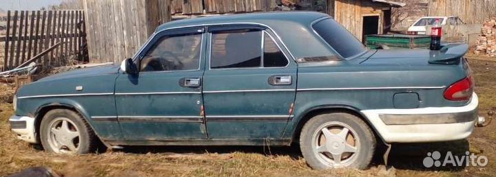 ГАЗ 3110 Волга 2.3 МТ, 2000, битый, 268 000 км