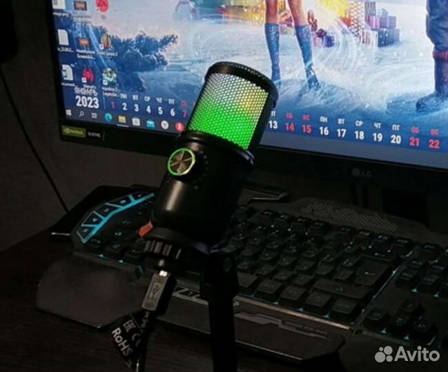 Микрафон новый RGB