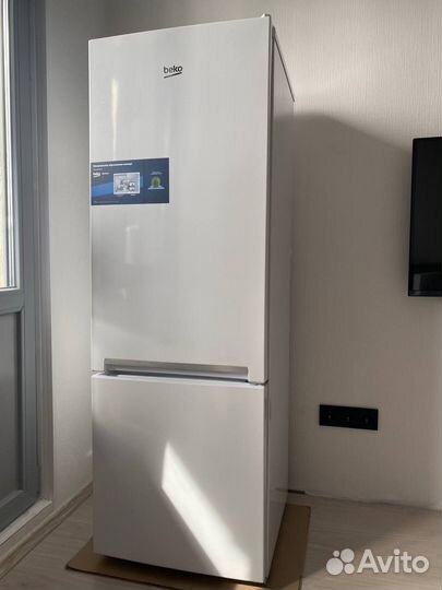 Холодильник Beko cskdn6250ma0w