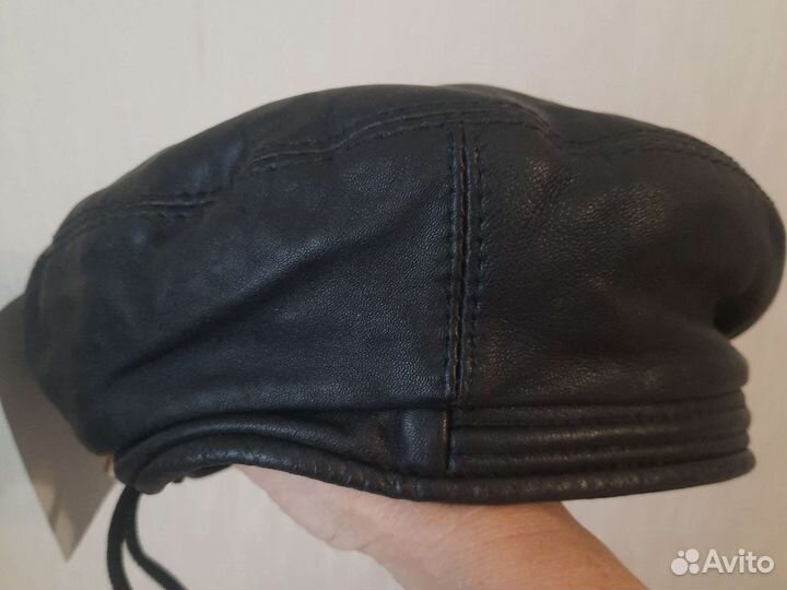 Берет женский кожаный. Новый