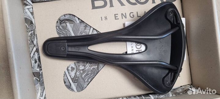 Седло Brooks Cambium C17 Black All Weather Carved