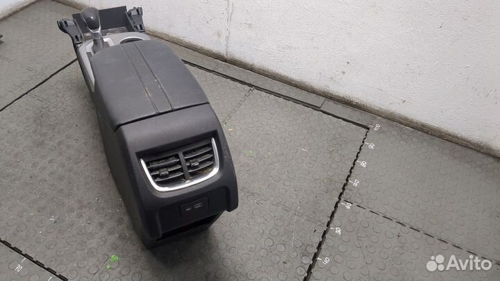 Консоль салона Chevrolet Blazer, 2019