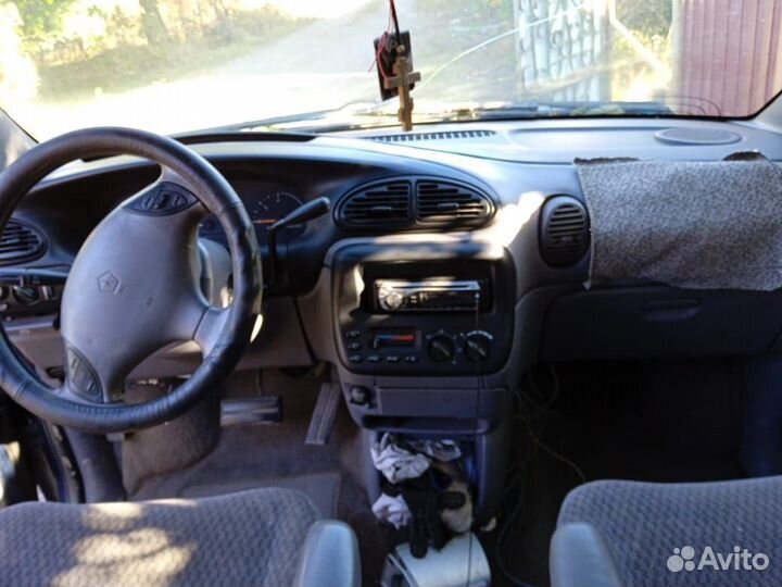 Chrysler Voyager 3 AT, 2000, 300 000 км
