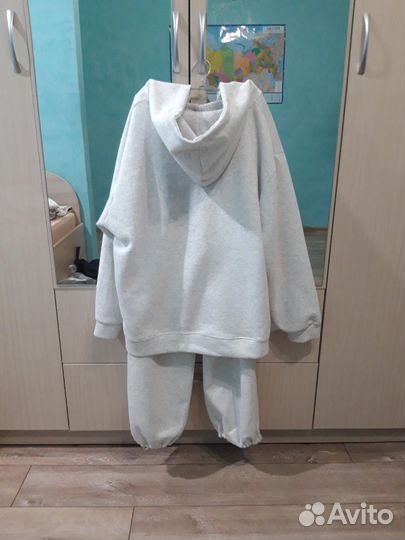 Спортивный костюм