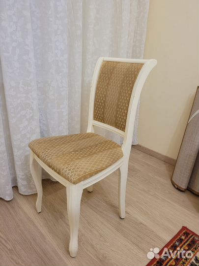 Стул деревянный белый
