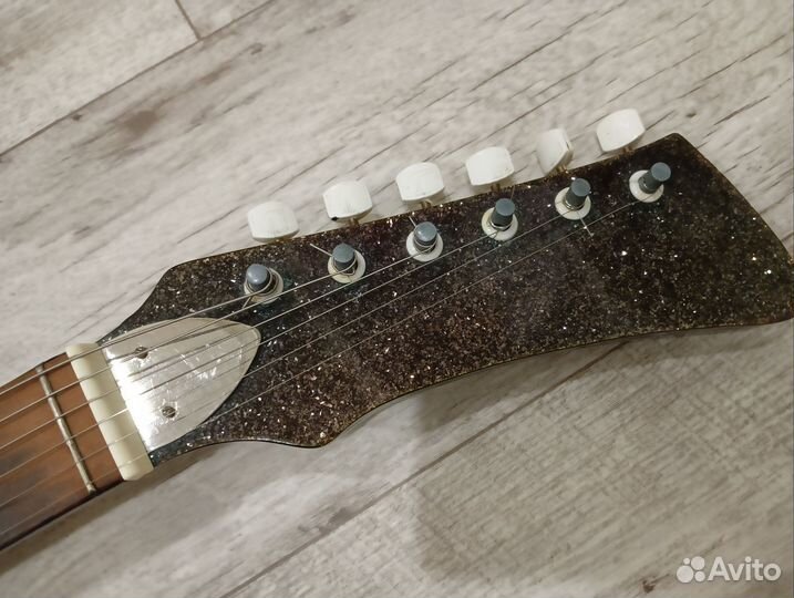 Электрогитара Аэлита