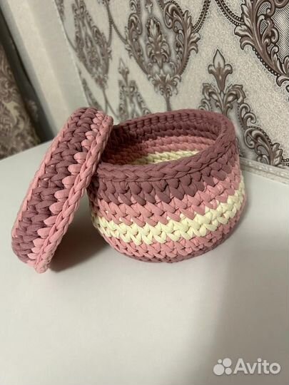 Вязанные корзинки